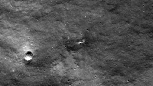 محل سقوط  فضاپیمای در ماه پیدا شد + عکس